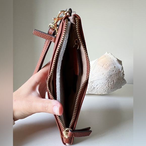 NWT Nanette Lepore Molie Tech Wristlet in Whiskey Vegan Leather - Picture 5 of 6